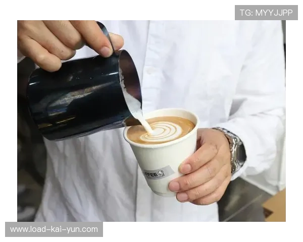 格蘭芬多选手赛后逛普洱特色市集，品茶喝咖啡体验当地热情